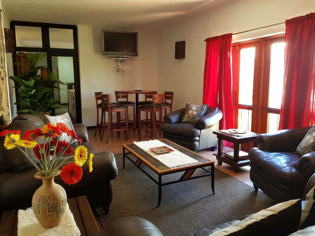 Swellendam, Barrydale, Barrydale Accommodation, Karoo, small town,wifi, bar, restaurant, beer, coffee