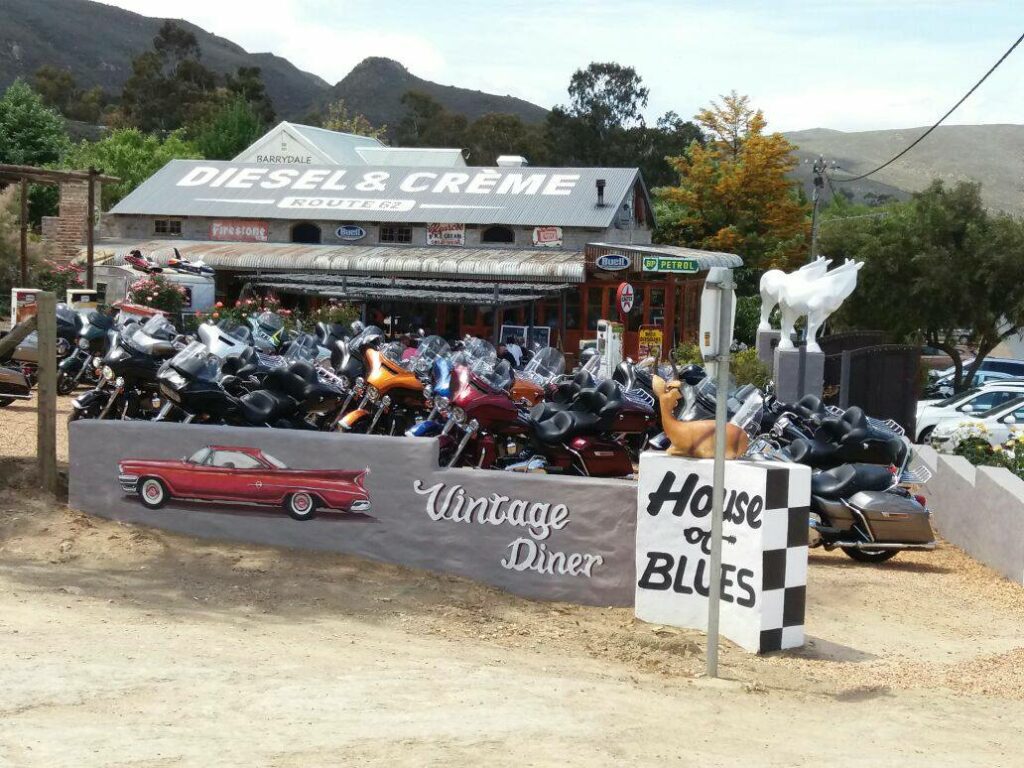 diesel and crème, menu, reviews, barrydale, barrydale hot springs, mochte, ice cream, Route 62, Barrydale, Swellendam tourism, Milkshakes, gourmet milkshakes, coffee menu, Burgers, pies, sandwiches, curry, breakfast, Accommodation, craft beer, craft cool drinks, Karoo Moon Motel, self catering