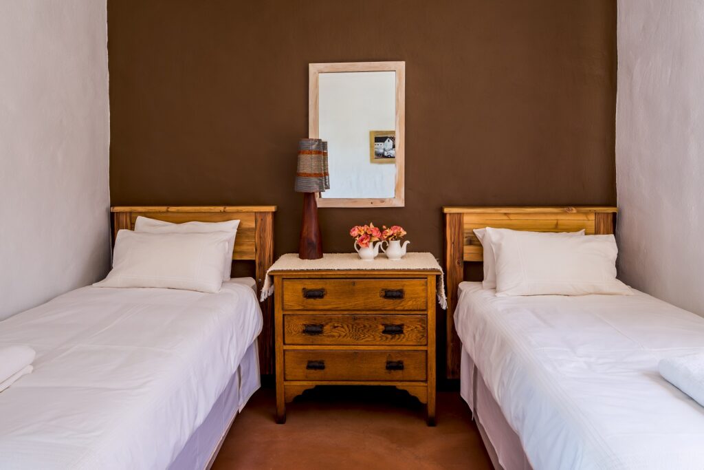 malagas hotel, restaurant menu, swellendam, reviews, Breede River, breakfast and dinner, accommodation