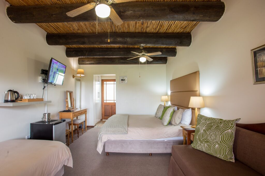 malagas hotel, restaurant menu, swellendam, reviews, Breede River, breakfast and dinner, accommodation