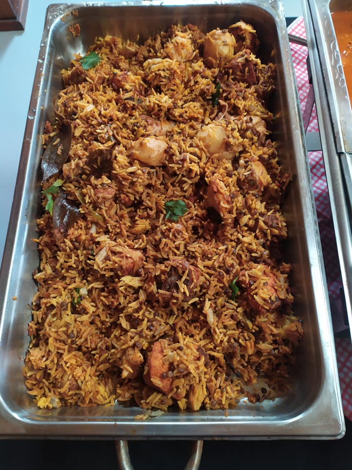 lloyd's menu, restaurant, swellendam tourism, curry, bunny chow, barrydale, durban, kebab, roti, spicy food, samosas, route 62, sunday lunch, buffet, butter chicken