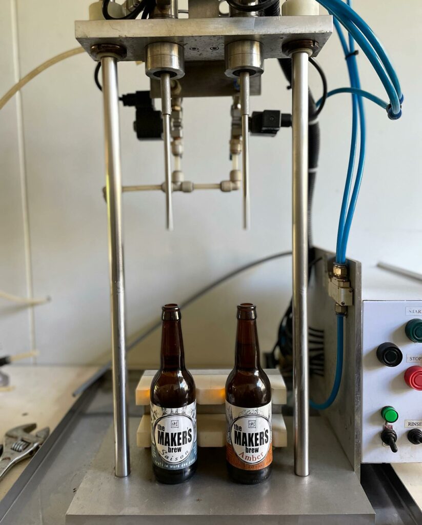 things to do in barrydale, barrydale tourism, barrydale restaurant, Route 62, pizza menu, pizza, curry, Blonde ale, saison, amber ale, porter, Lloyd’s on Route 62, red lentil curry, butter chicken curry, lamb curry